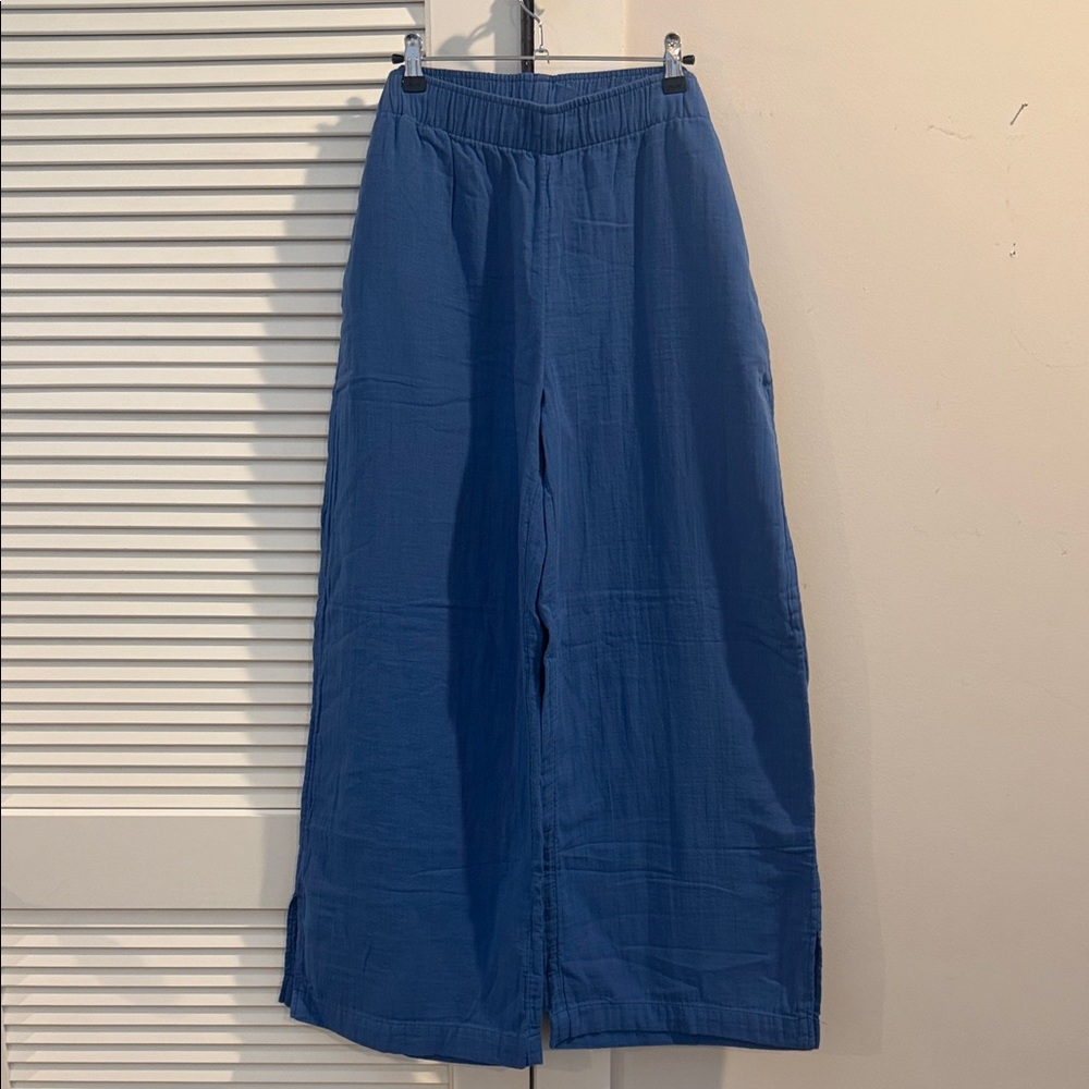 Old Navy Wide Leg Pants in Blue